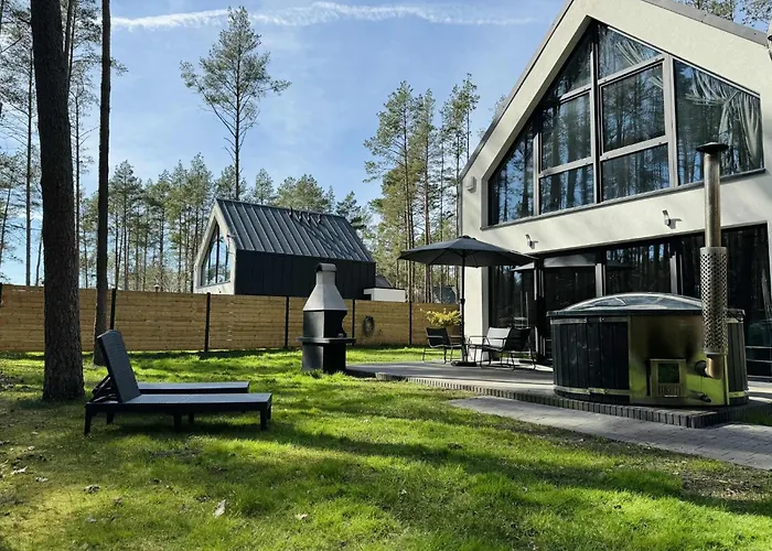 Semesterbostad Lesna Stodola